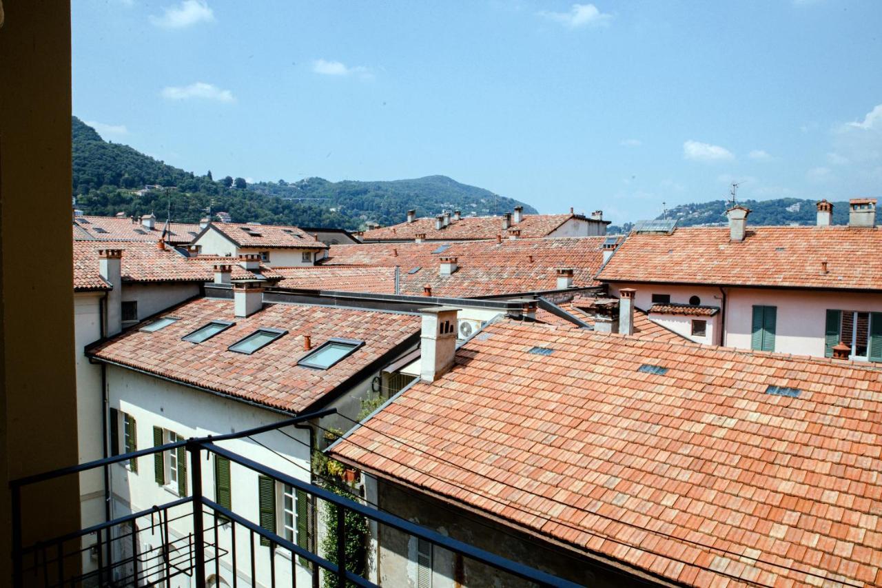Bright Home - The House Of Travelers Côme Esterno foto